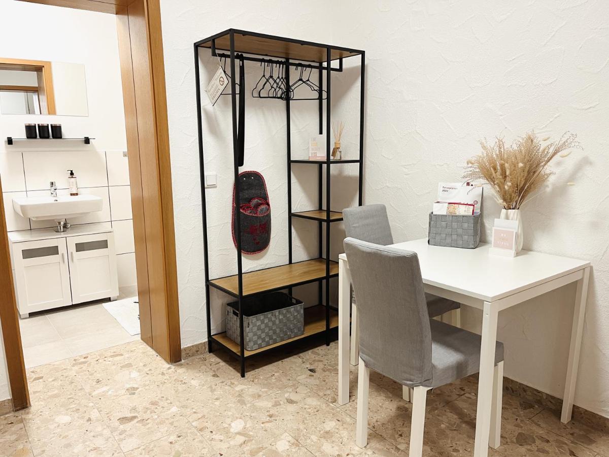 Bohnapartments Elisa - Wohlfuehlapartment Mit 2 Gratis Parkplaetzen Und 3 Schlafzimmern - Wlan - Vollausstattung Ерфурт Екстер'єр фото