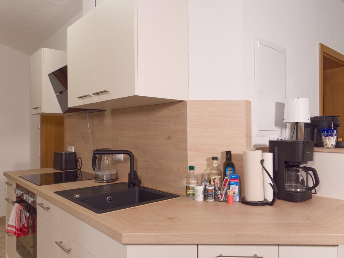 Bohnapartments Elisa - Wohlfuehlapartment Mit 2 Gratis Parkplaetzen Und 3 Schlafzimmern - Wlan - Vollausstattung Ерфурт Екстер'єр фото