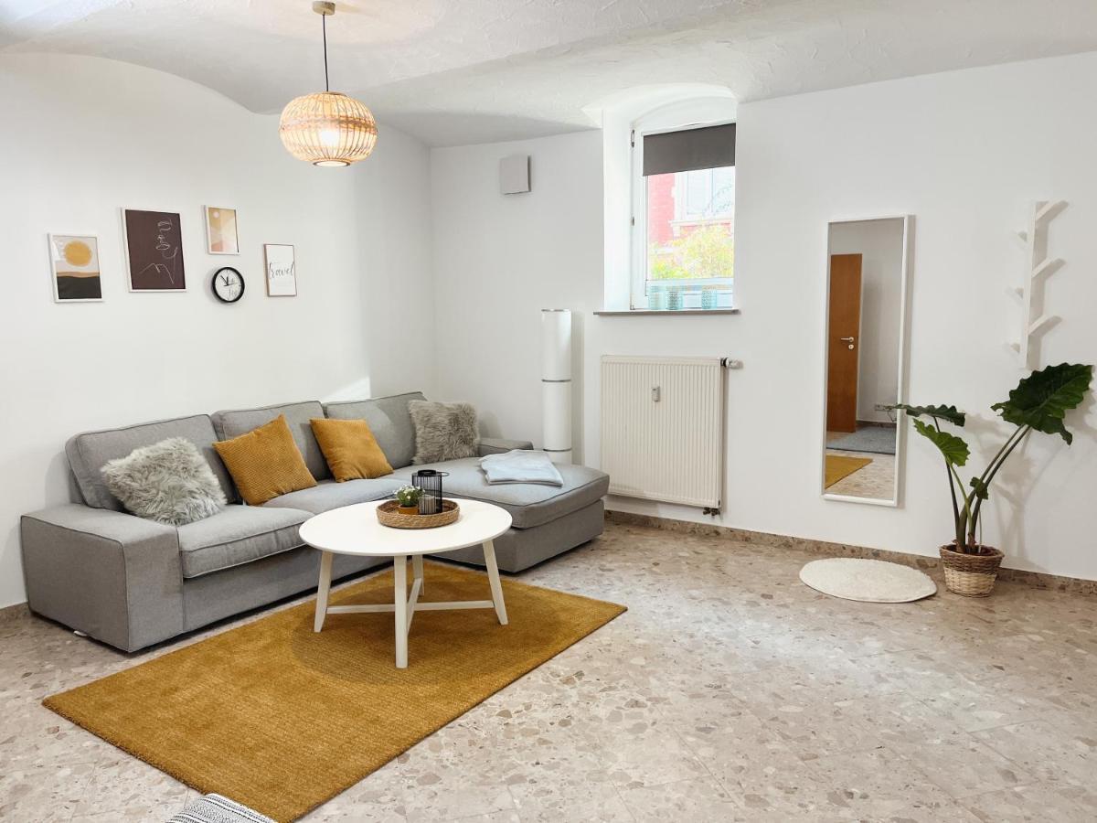 Bohnapartments Elisa - Wohlfuehlapartment Mit 2 Gratis Parkplaetzen Und 3 Schlafzimmern - Wlan - Vollausstattung Ерфурт Екстер'єр фото
